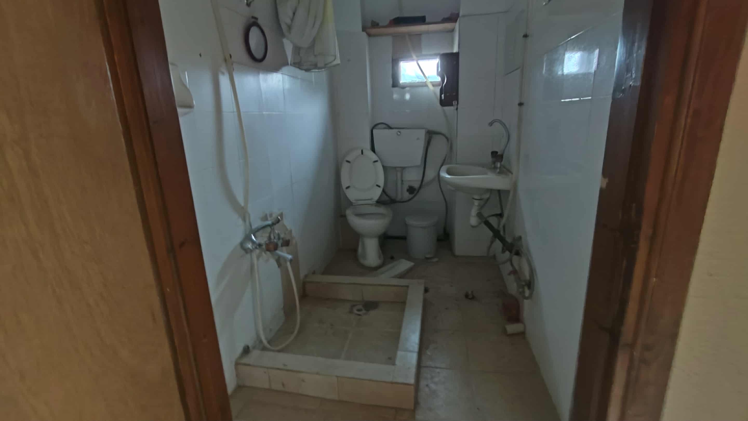 Πωλείται, κτίριο