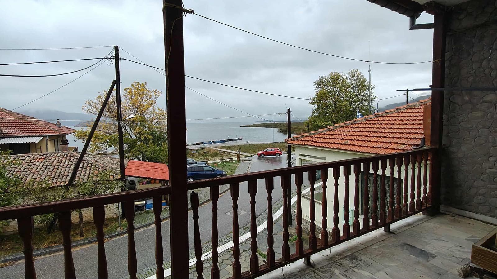 Πωλείται, κτίριο