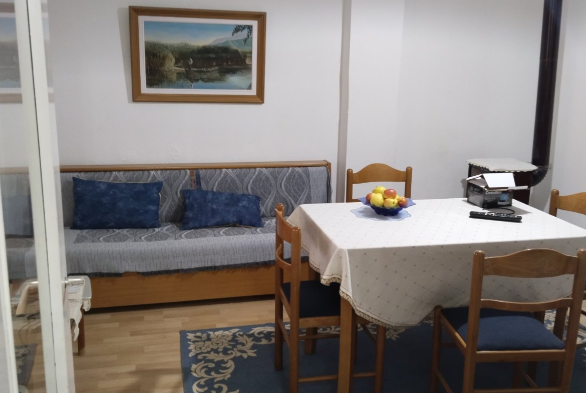 Μονοκατοικία, διασταύρωση Μελίτης