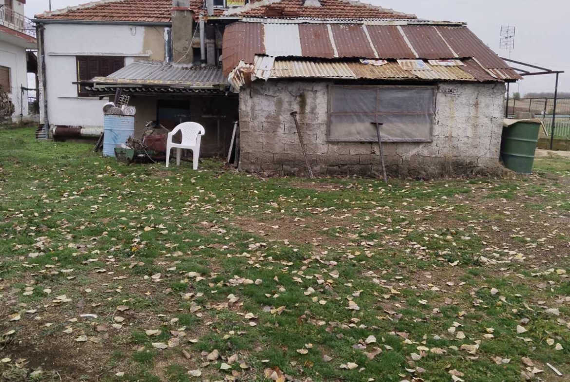 Μονοκατοικία, διασταύρωση Μελίτης