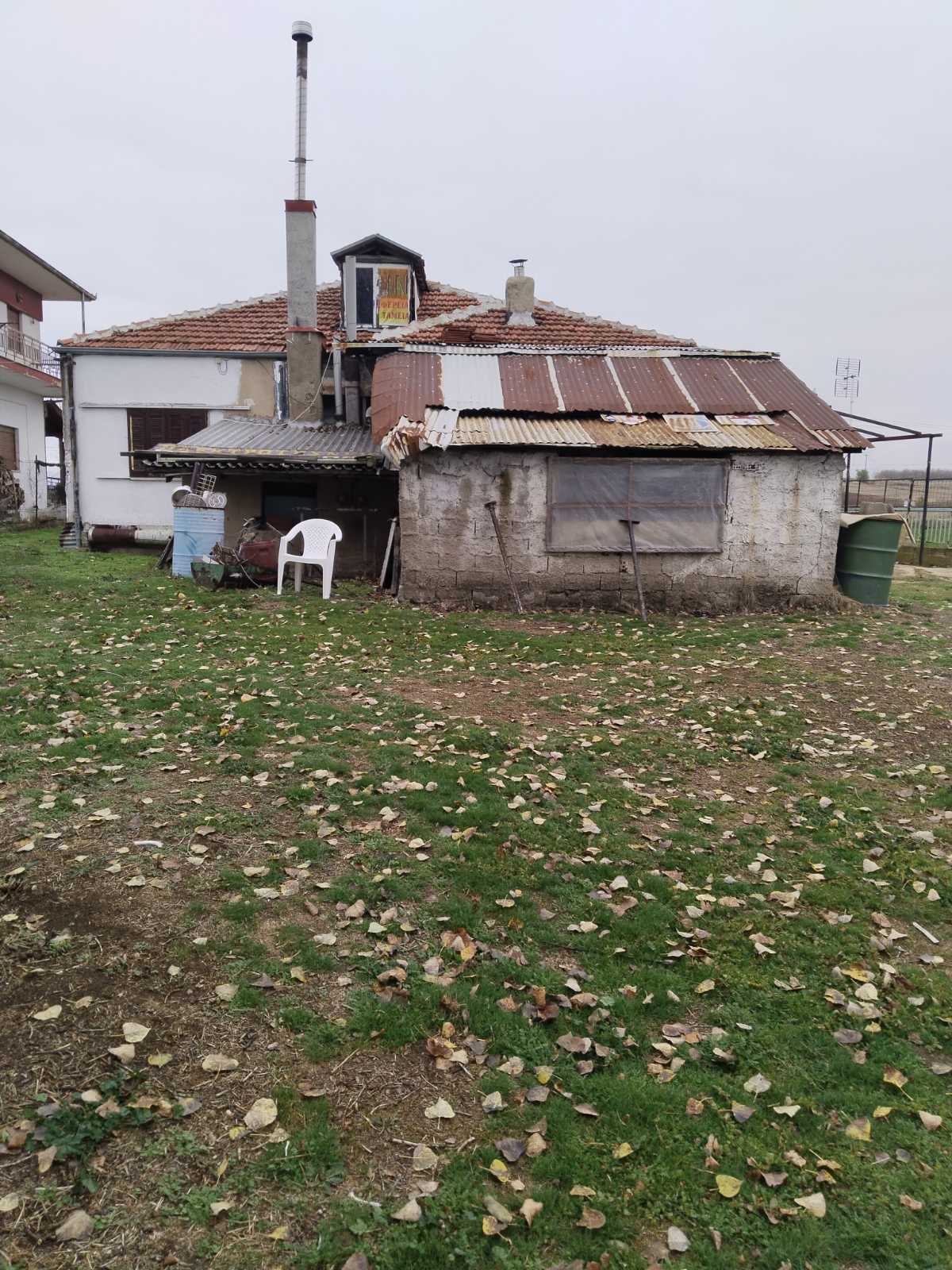 Μονοκατοικία, διασταύρωση Μελίτης