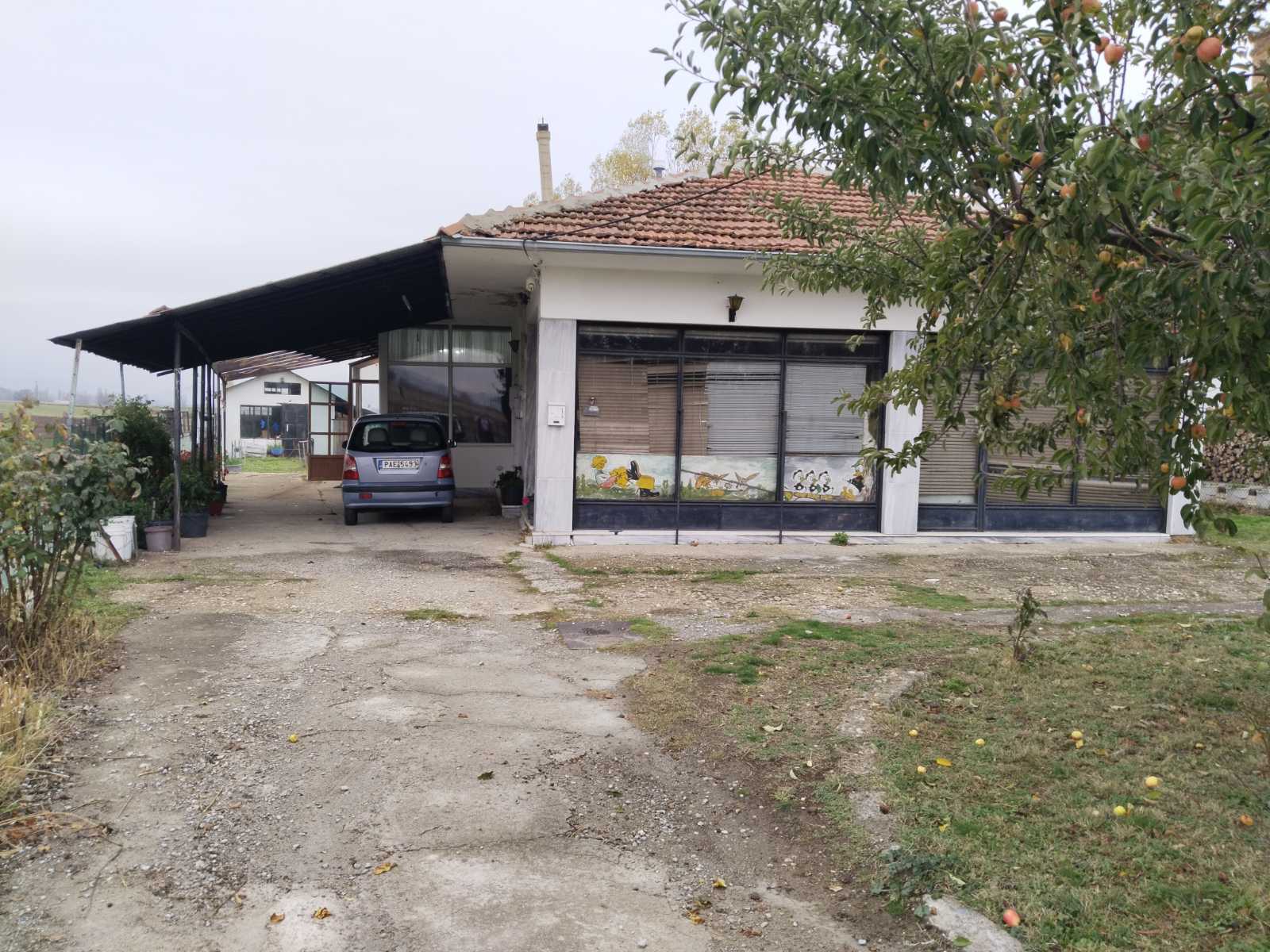 Μονοκατοικία, διασταύρωση Μελίτης