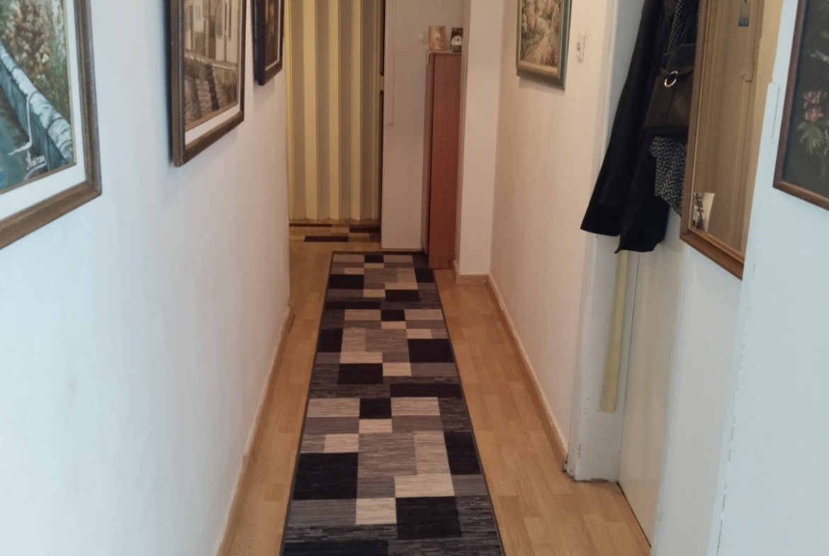 Μονοκατοικία, διασταύρωση Μελίτης