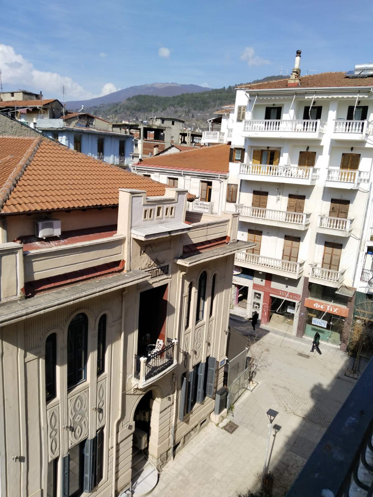 Γκαρσονιέρα, Φλώρινα