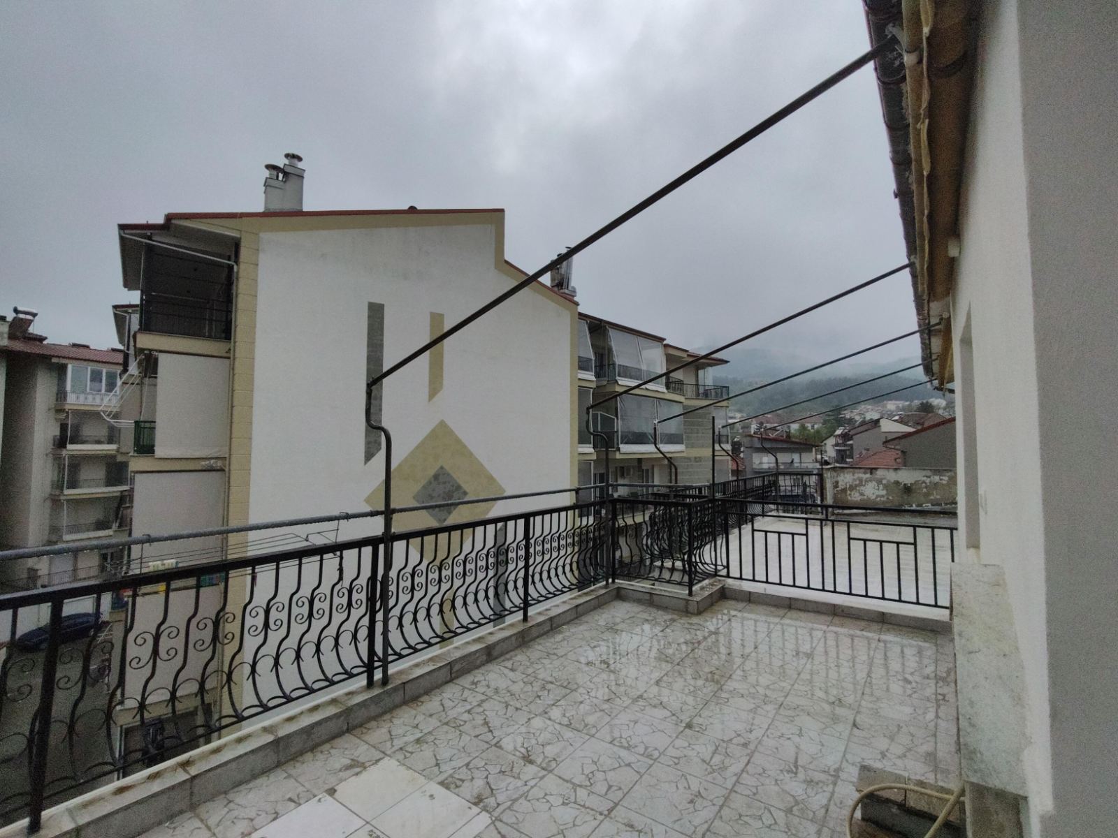 12 Διαμέρισμα, Φλώρινα