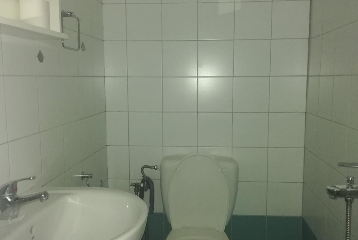 Ενοικιάζεται, γκαρσονιέρα