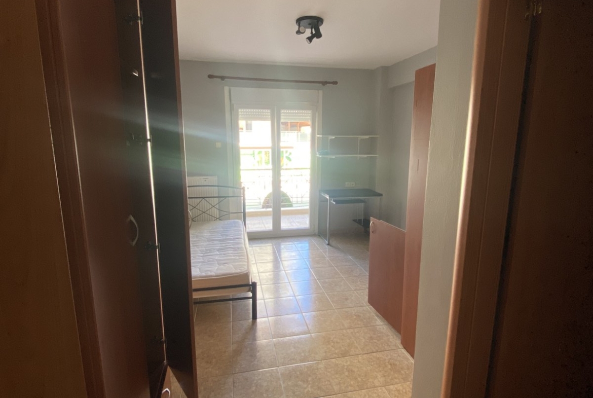 Ενοικιάζονται,στούντιο